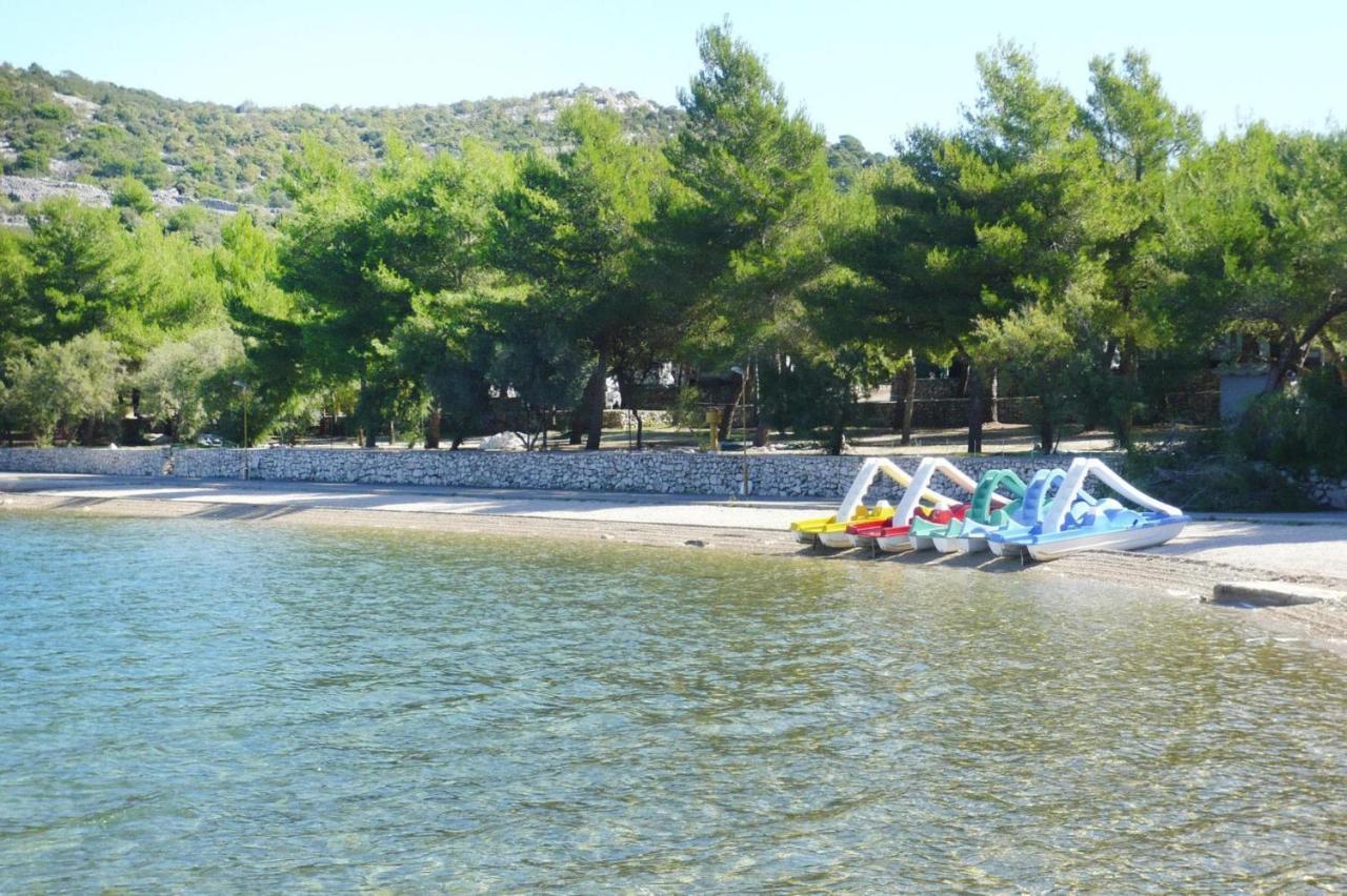 Belvilla Apartments In Holiday Resort Jezera Village, Island Murter Tisno Eksteriør billede