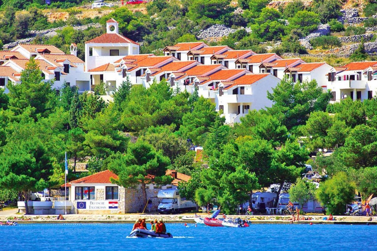 Belvilla Apartments In Holiday Resort Jezera Village, Island Murter Tisno Eksteriør billede